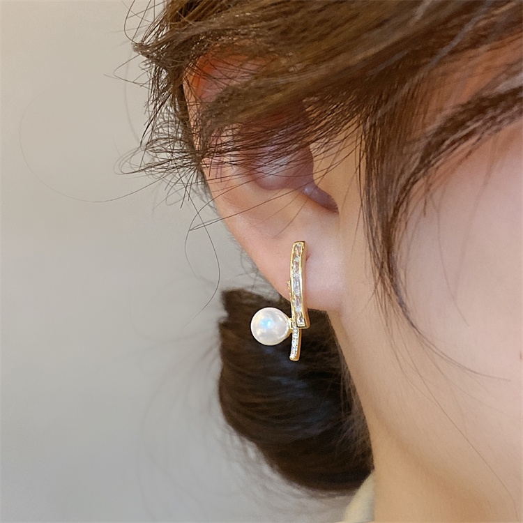Fashion Gold Alloy Diamond Pearl Geometric Stud Earrings,Stud Earrings