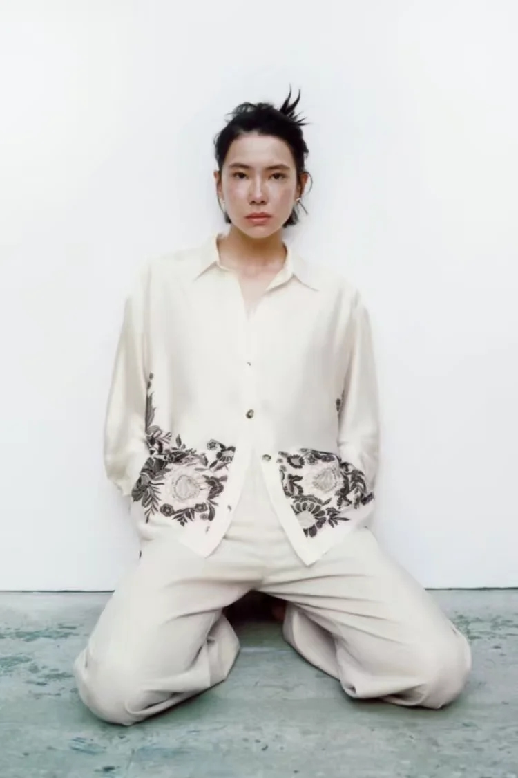 Fashion White Woven Printing Row Buckle Lapel Shirt,Blouses