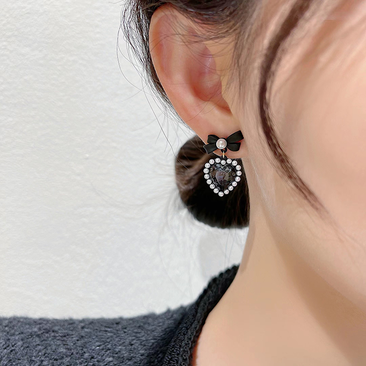 Fashion Black Alloy Diamond Heart Bow Stud Earrings,Stud Earrings