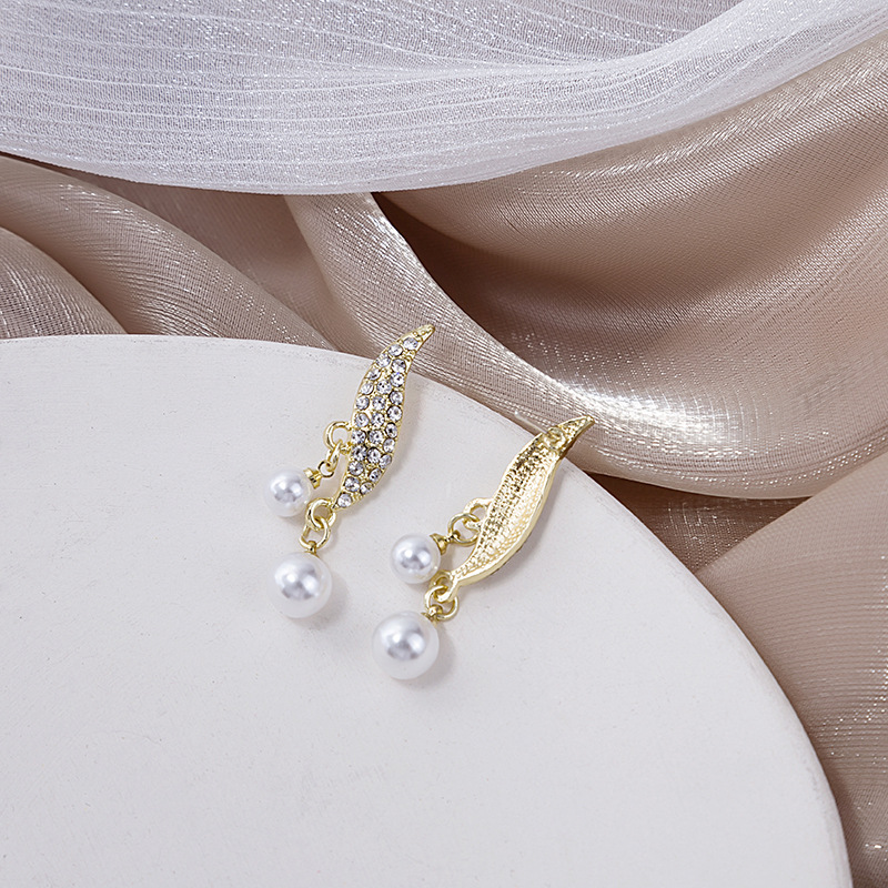 Fashion Gold Alloy Diamond Pearl Geometric Stud Earrings,Stud Earrings