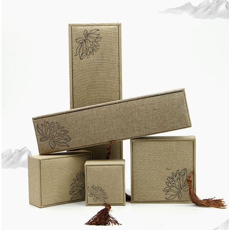 Fashion White Hemp Tassel 24*6*3.7 Small Long Chain Box Linen Tassel Jewelry Box,Jewelry Packaging & Displays