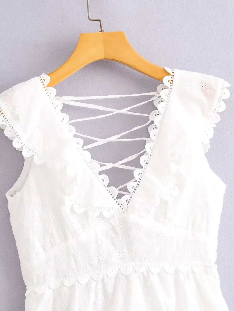 Fashion White Cotton Embroidered Playsuit,Tank Tops & Camis