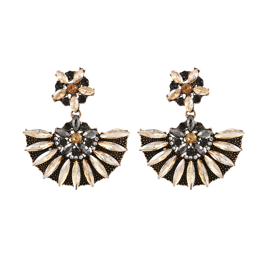 Fashion Champagne Alloy Diamond Scalloped Flower Stud Earrings,Stud Earrings