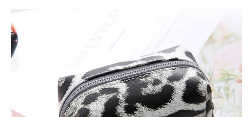 Fashion White Leopard Leopard Print Pu Storage Coin Zipper Coin Purse,Wallet