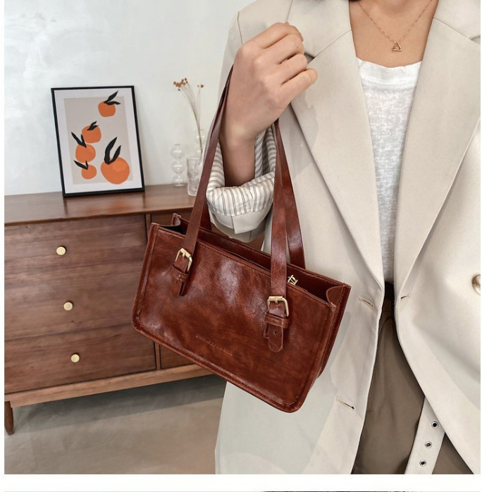 Fashion Brown Oil Wax Leather Belt Buckle One-shoulder Armpit Bag,Messenger bags
