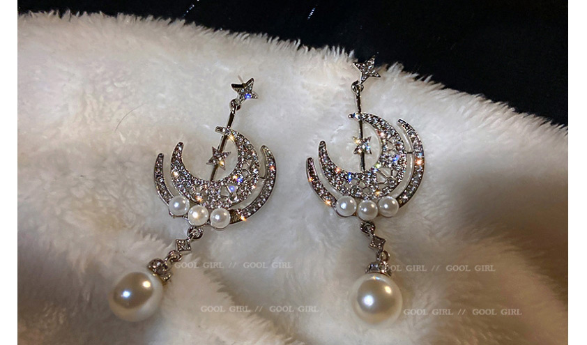 Fashion Silver Pearl Pearl And Diamond Moon Alloy Earrings,Drop Earrings