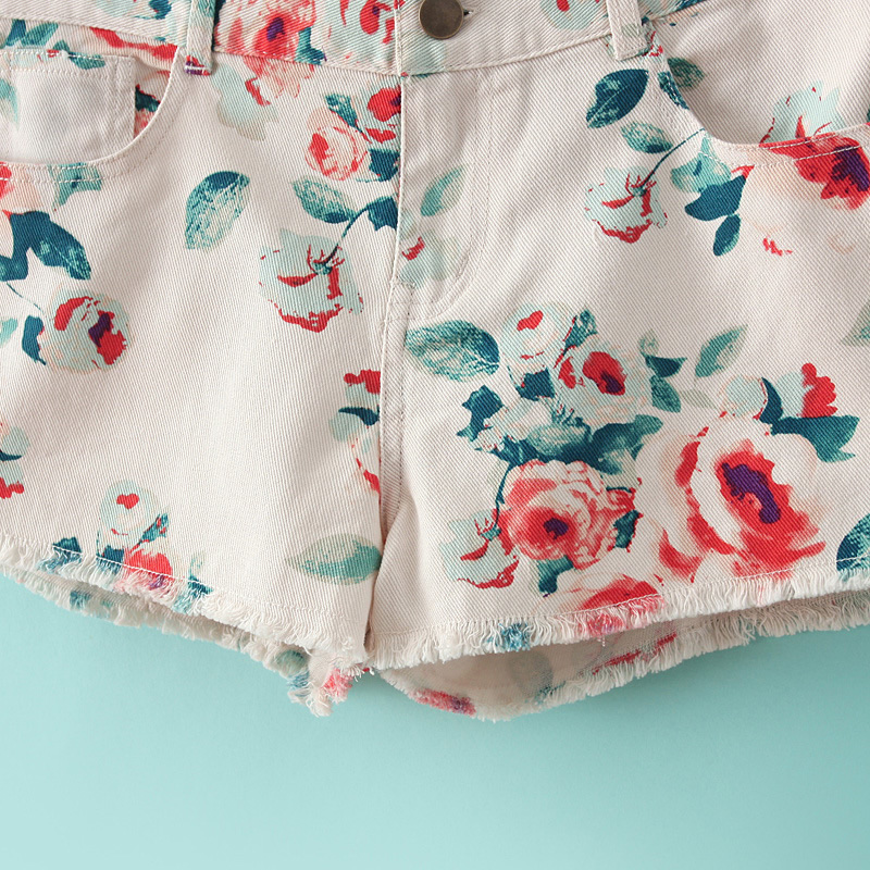 Fashion Off-white Floral Cotton Print Shorts,Shorts