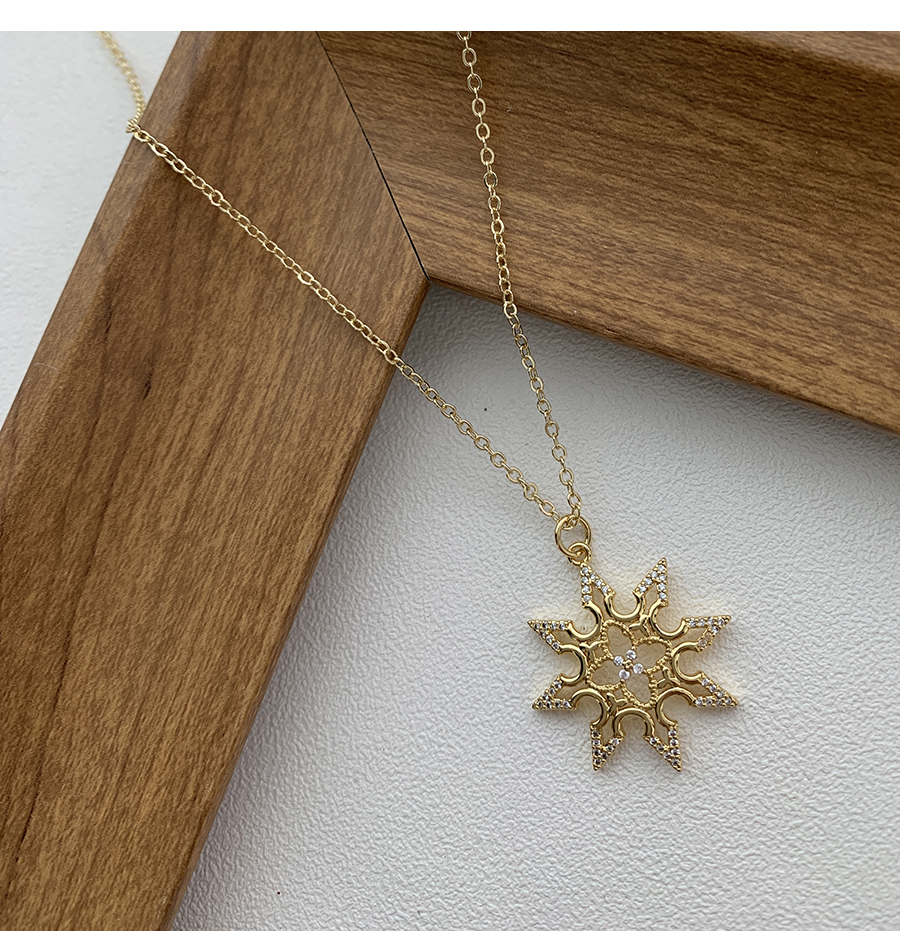Fashion Gold Color Copper Inlaid Zircon Snowflake Necklace,Necklaces