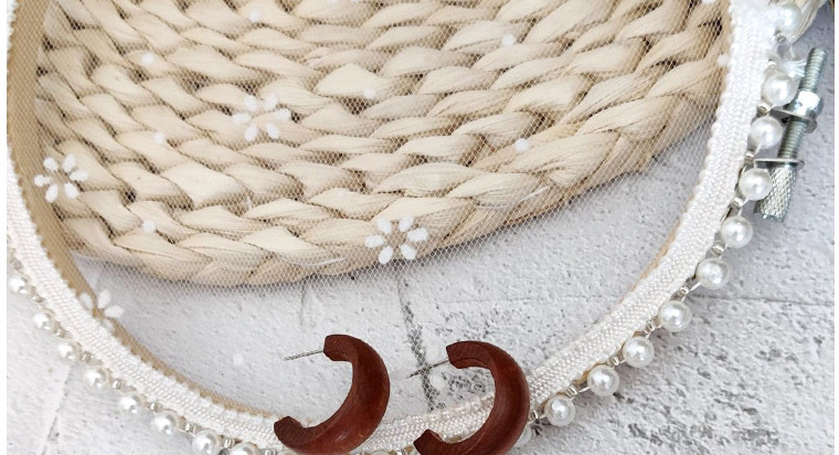 Fashion White C-shaped Original Fungus Ring,Hoop Earrings