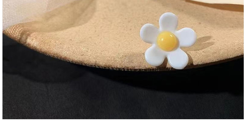 Fashion White And Yellow (1.8cm) Flower Earrings,Stud Earrings