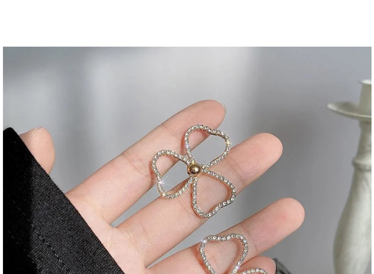 Fashion Gold Color Diamond Heart Stitching Petal Stud Earrings,Stud Earrings