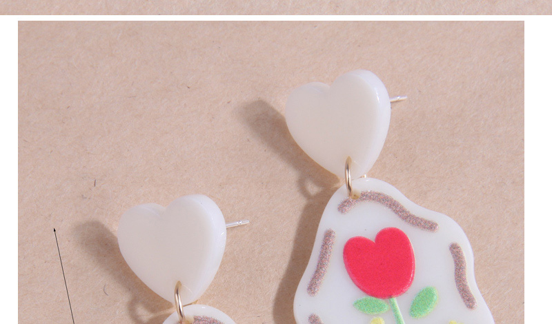 Fashion White Synthetic Resin Heart Flower Tag Stud Earrings,Stud Earrings
