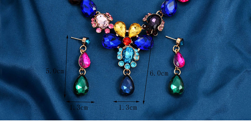 Fashion Color Alloy Diamond Geometric Necklace,Pendants