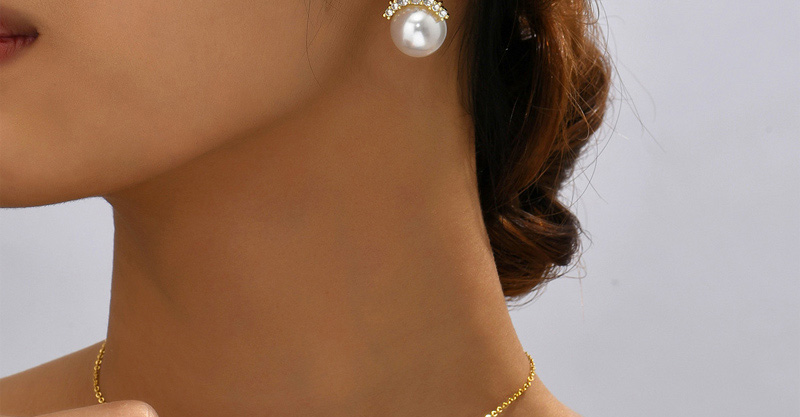Fashion Gold Copper Inlaid Zirconia Pearl Necklace Stud Earrings Set,Jewelry Set