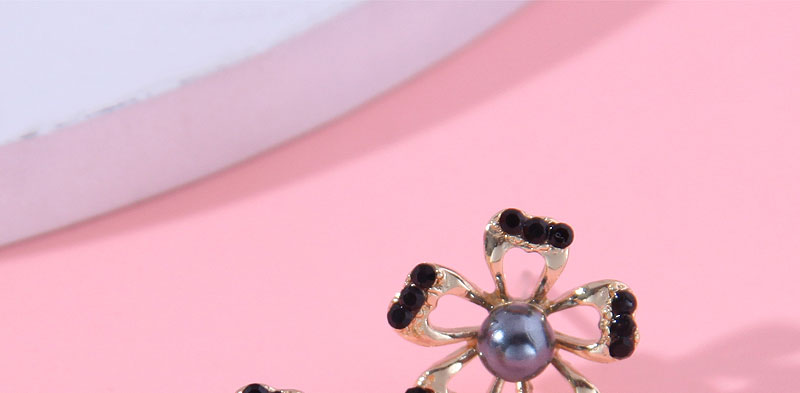 Fashion Gold Alloy Diamond Stud Pearl Flower Stud Earrings,Stud Earrings