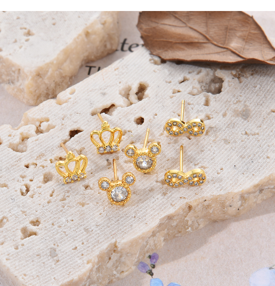 Fashion Gold Brass Zircon Crown Stud Earrings,Earrings