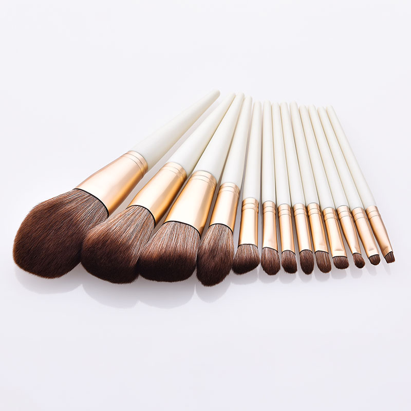 Fashion White 13 Poppy Makeup Brushes + Pack,Beauty tools