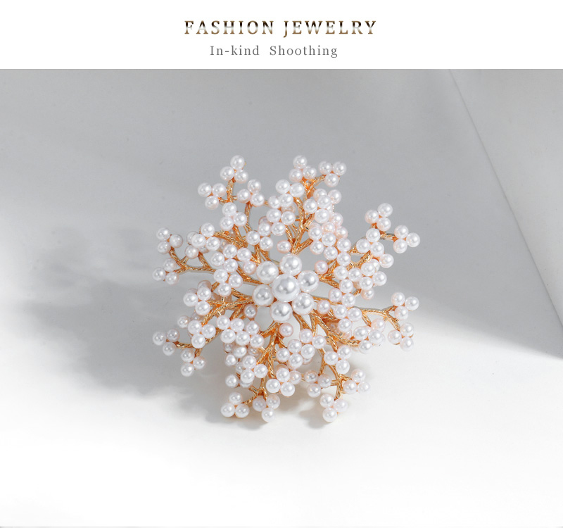 Fashion Gold Alloy Inlaid Pearl Snowflake Brooch,Korean Brooches