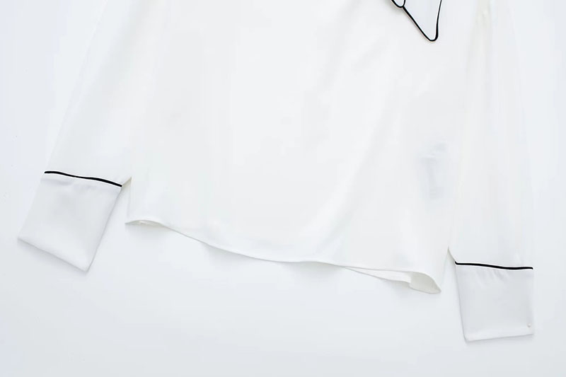 Fashion White The Neckline With A Contrasting Color Roller,Blouses
