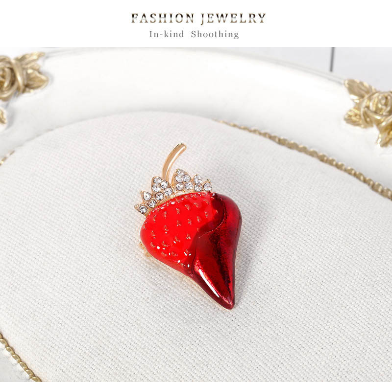 Fashion Red Alloy Diamond Strawberry Brooch,Korean Brooches