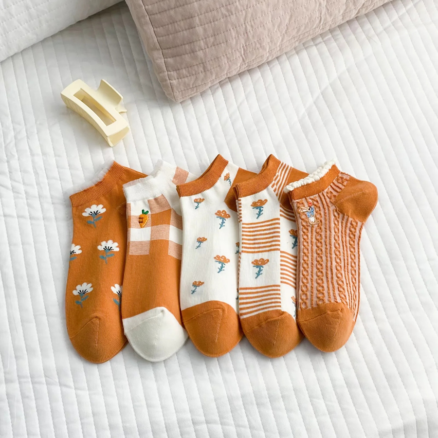 Fashion Five Pairs Rabbit Carrot Embroidered Flower Plaid Cotton Socks Set,Fashion Socks