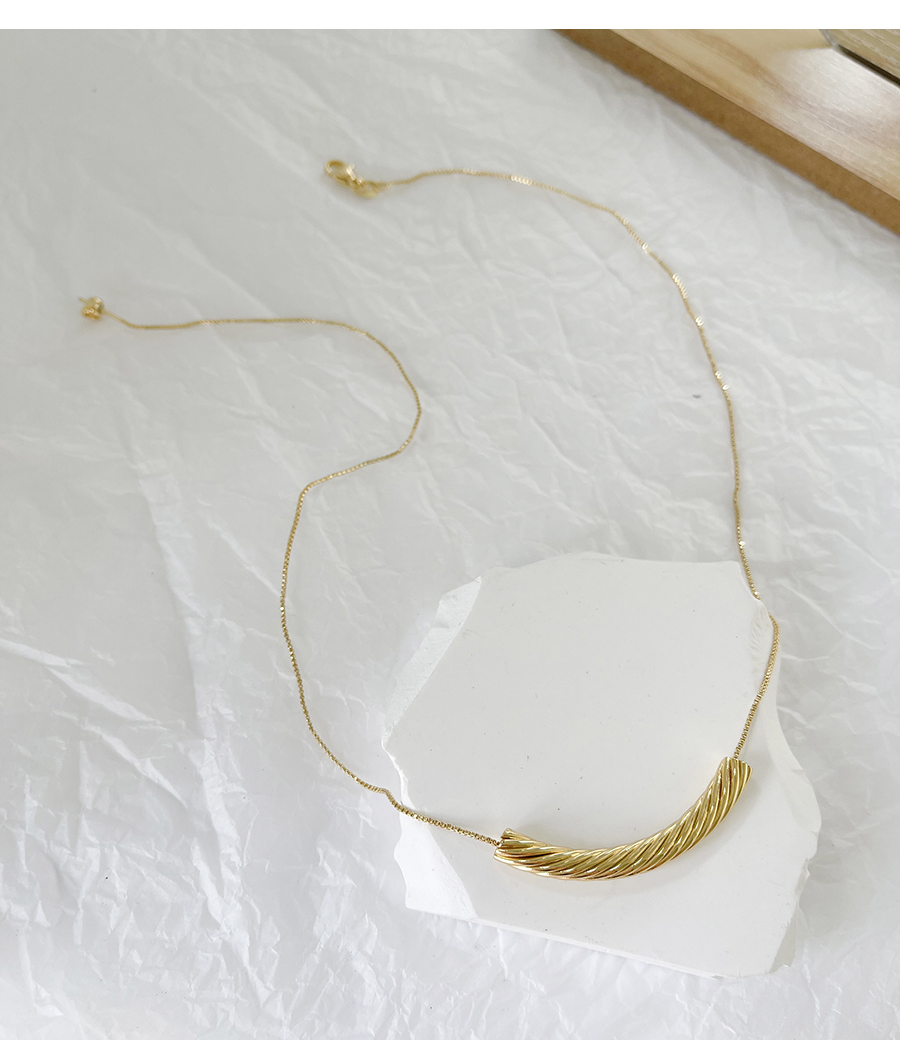 Fashion Gold-3 Bronze Zircon Arrow Pendant Necklace,Necklaces