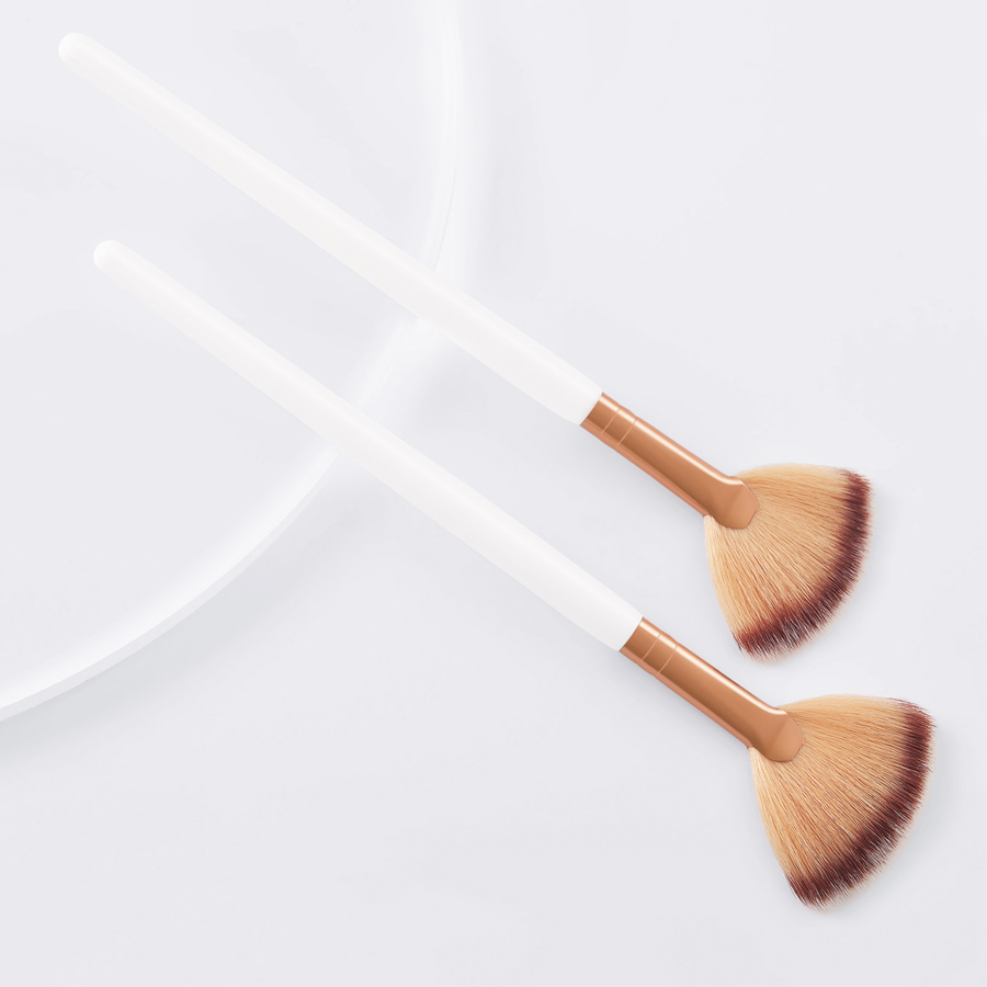 Fashion White 2 Fan-shaped Makeup Brushes,Beauty tools