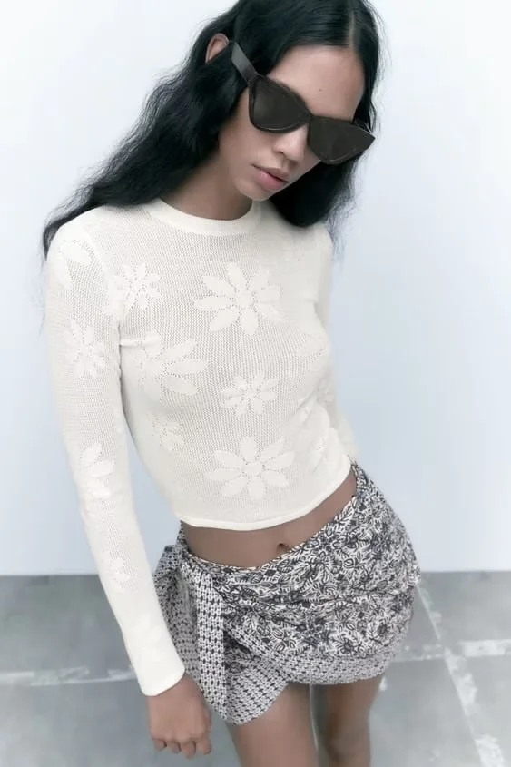Fashion Creamy-white Floral Jacquard Mesh Knit Top,Sweater