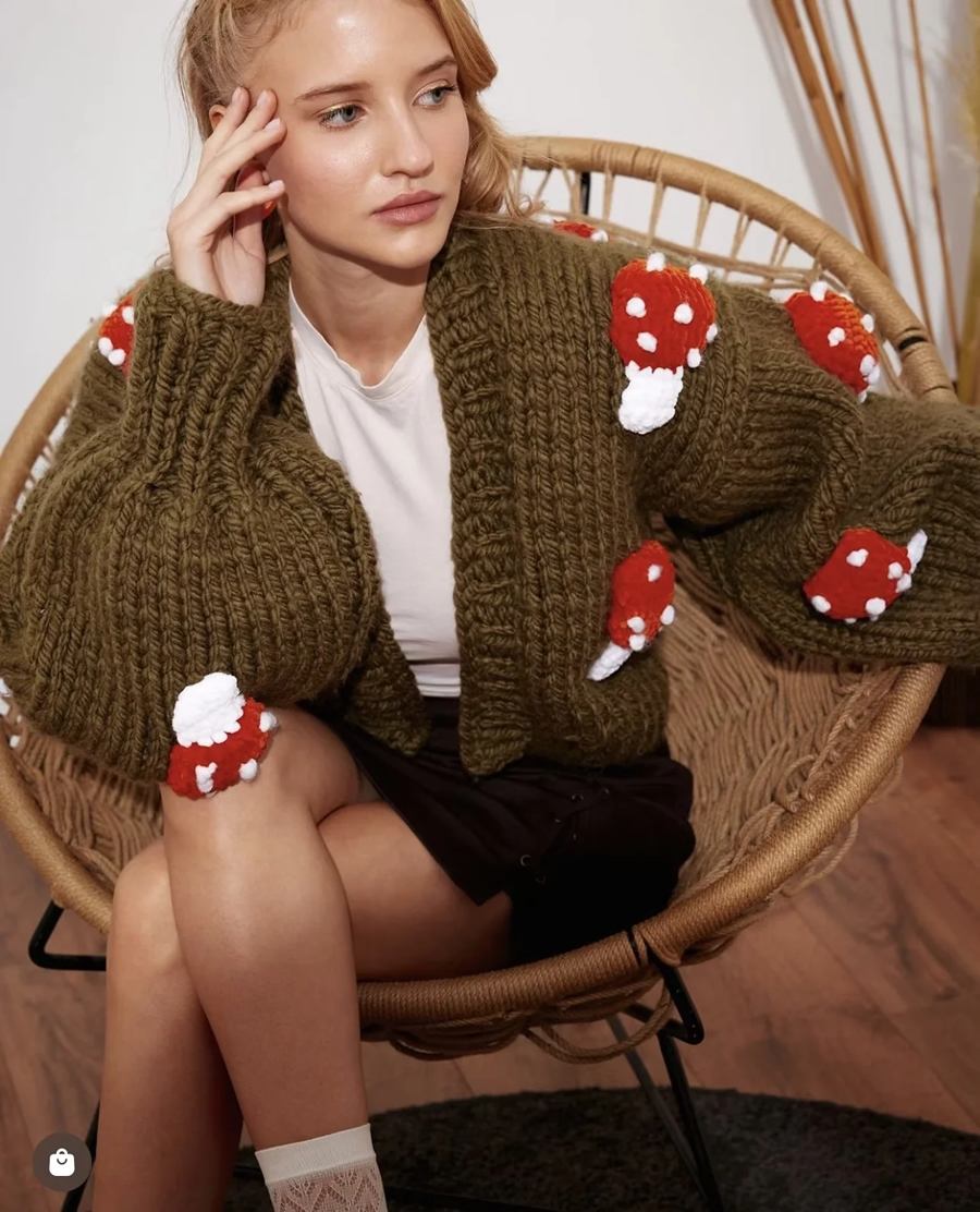 Fashion M Beige Mushroom Embroidered Buttoned Cardigan Jacket,Sweater