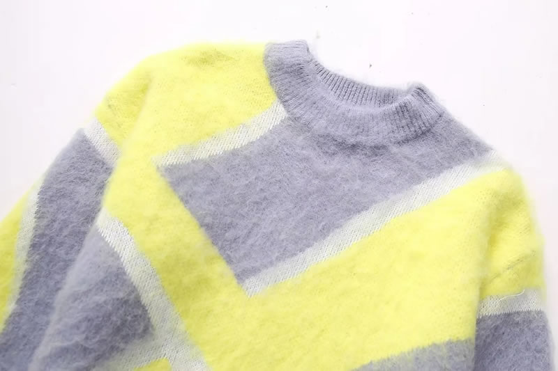 Fashion Yellow And Gray Strips Polyester Patchwork Knitted Sweater,Sweater