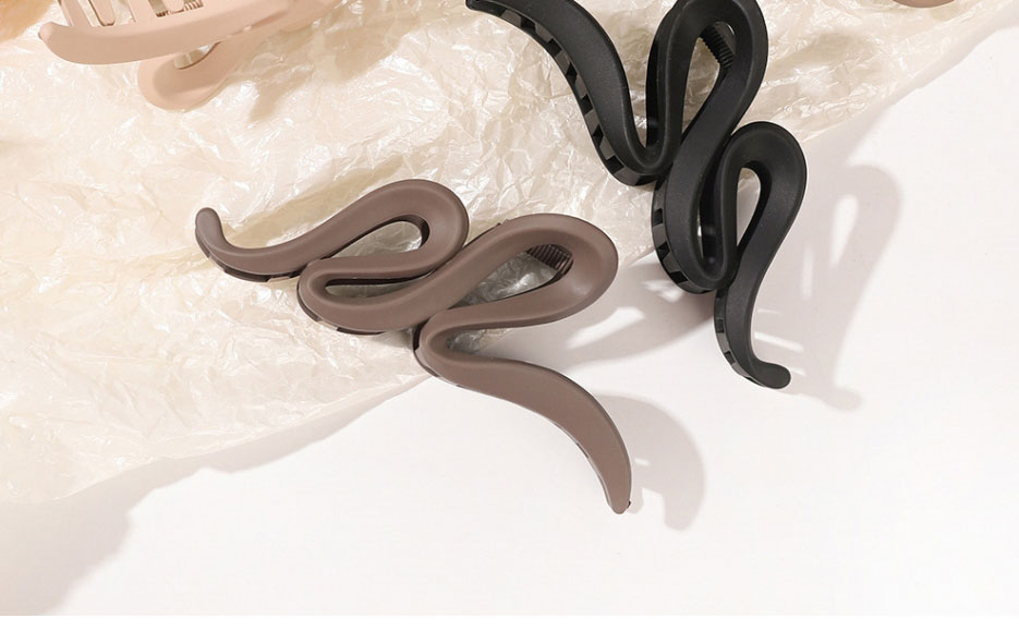 Fashion Matte Black Resin Frosted Wave Grip,Hair Claws