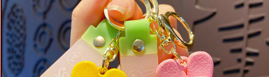 Fashion Pink Yellow Cartoon Gradient Rabbit Keychain,Fashion Keychain
