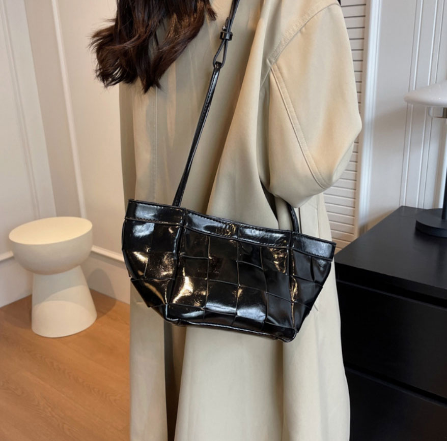 Fashion Silver Pu Plaid Woven Large Capacity Messenger Bag,Shoulder bags