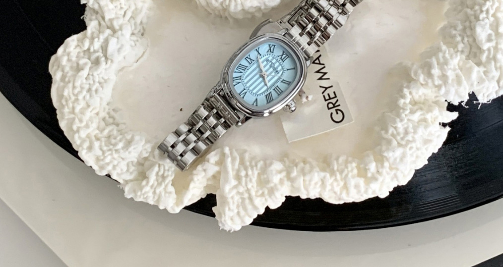 Fashion Blue Face Pu Oval Dial Watch (with Battery),Ladies Watches