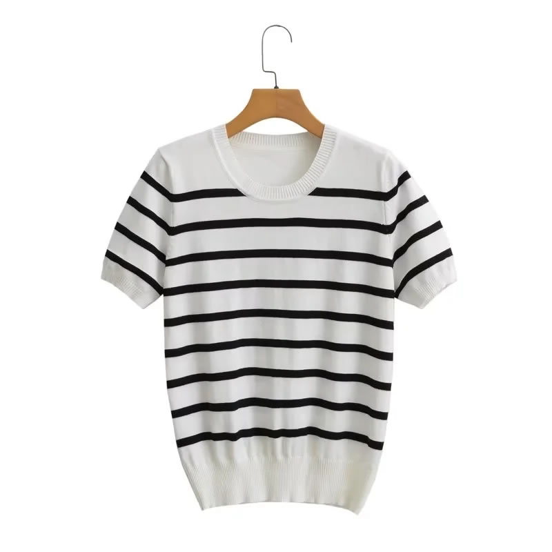 Fashion Black And White Stripes Striped Knitted Crew Neck Sweater,Sweater