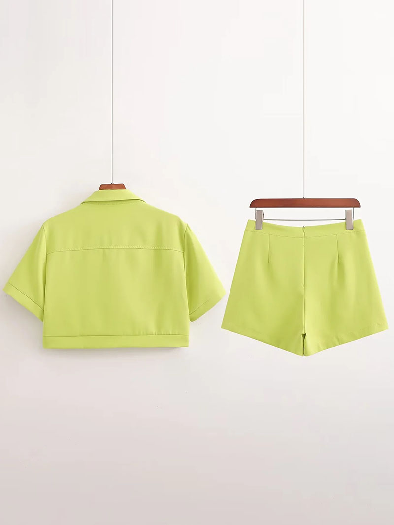 Fashion Green Polyester Lapel-collar Button-up Top-shorts Set,Suits