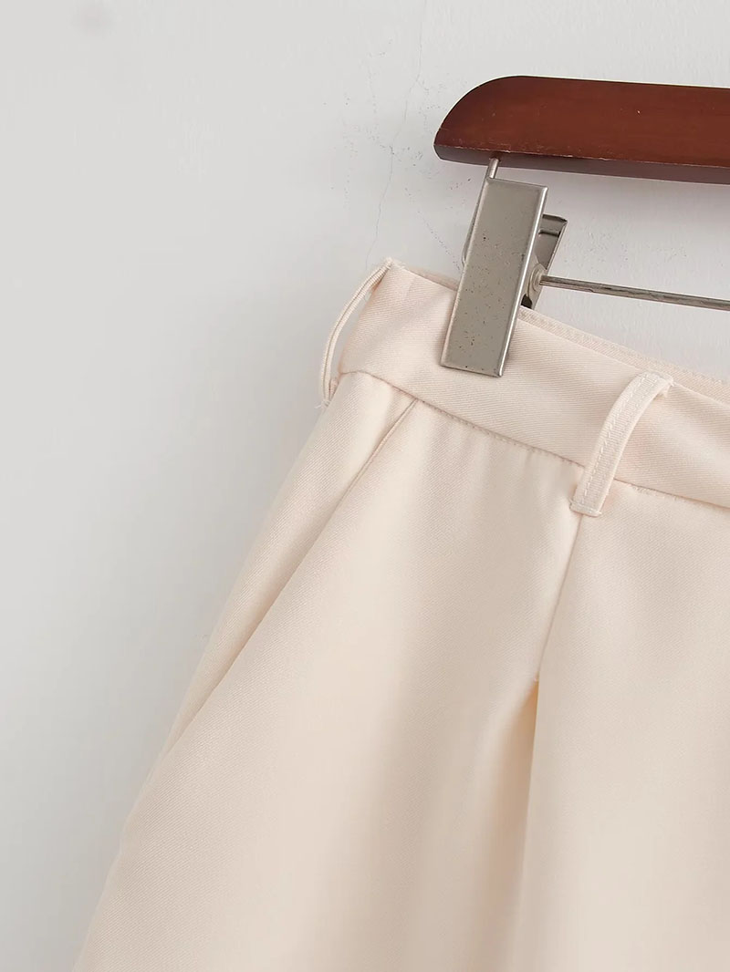 Fashion White Pleated Straight-leg Cropped Trousers,Shorts