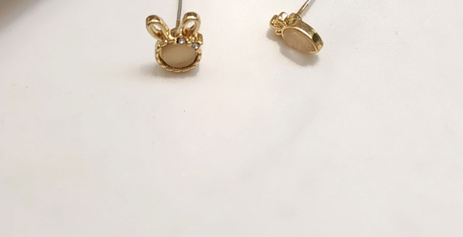 Fashion Gold Alloy Diamond Rabbit Carrot Asymmetric Stud Earrings,Stud Earrings