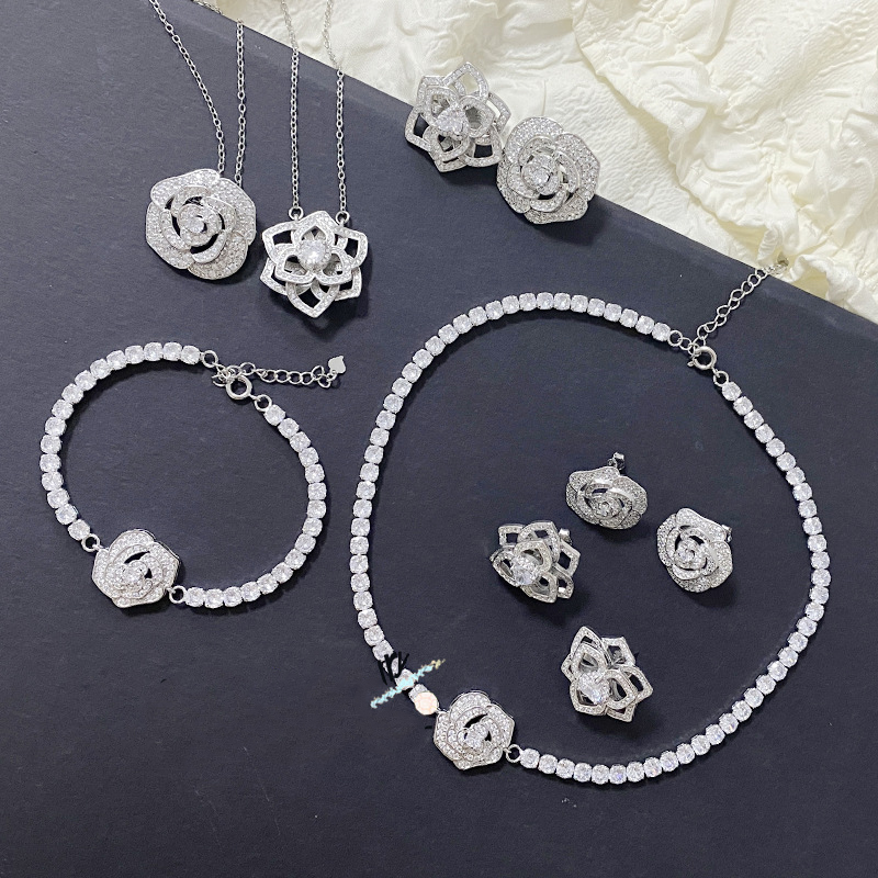 Fashion Necklace Is About 34+5 Metal Zirconium Flower Necklace,Chokers