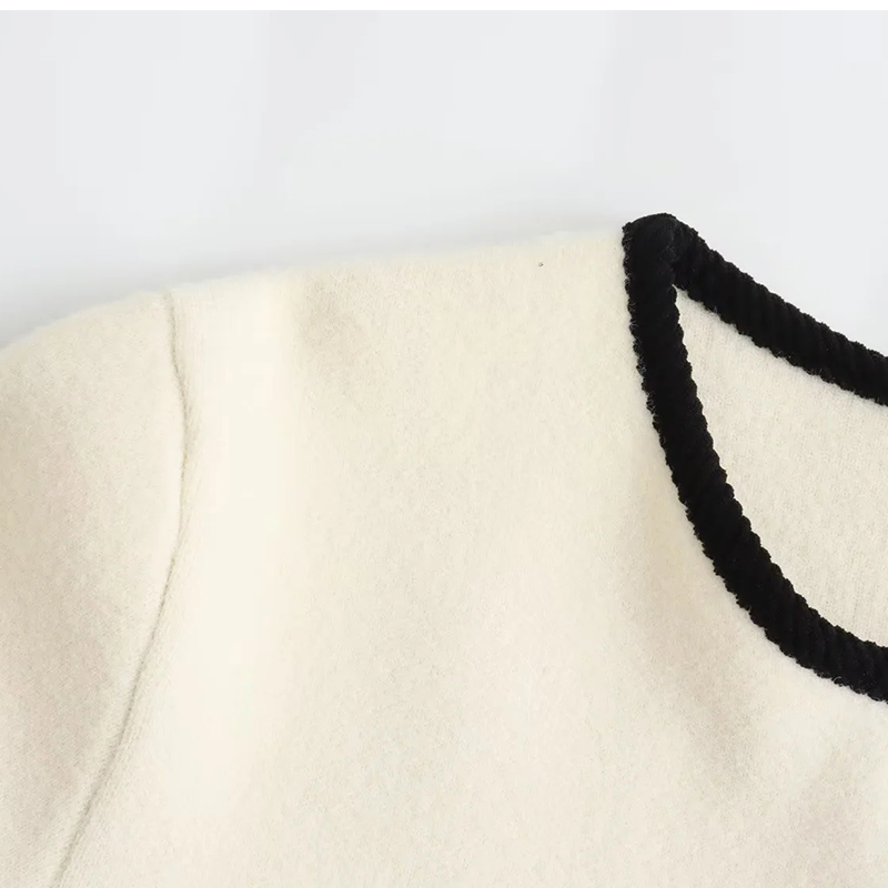 Fashion Black Round Neck Contrasting Edge Knitted Jacket,Coat-Jacket