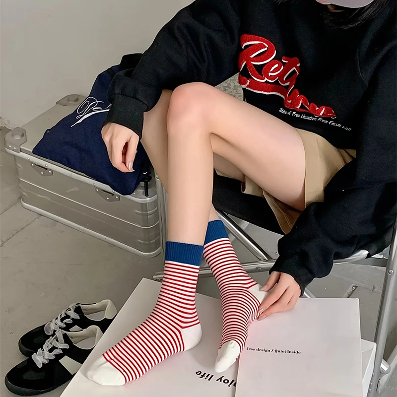 Fashion Plum Cream Contrast Striped Mid-calf Socks,Fashion Socks
