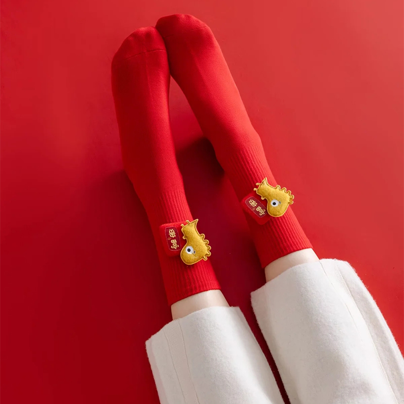 Fashion Daji + Ping An Embroidery Cotton Embroidered Mid-calf Socks,Fashion Socks