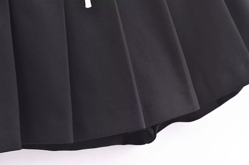 Fashion Black Polyester Lace-up Pleated Shorts,Shorts