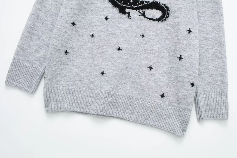 Fashion Grey Dragon Jacquard Knit Sweater,Sweater