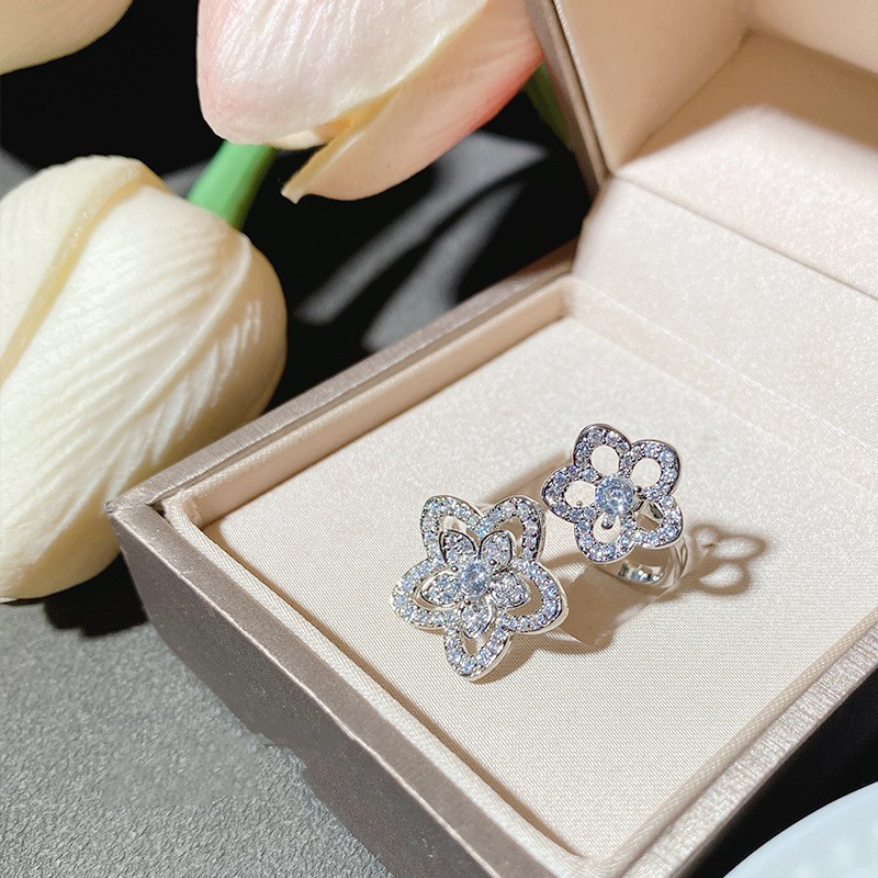 Fashion 5# Gold-plated Copper Flower Stud Earrings With Diamonds,Earrings
