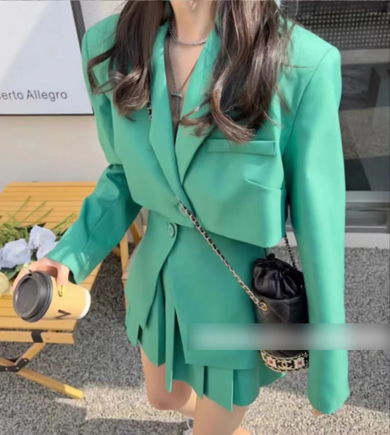 Fashion Green Polyester Lapel Short Blazer Pleated Skirt Suit,Suits