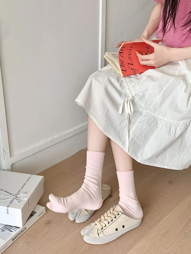 Fashion Bright Pink Cotton Mid-calf Two-finger Socks,Fashion Socks