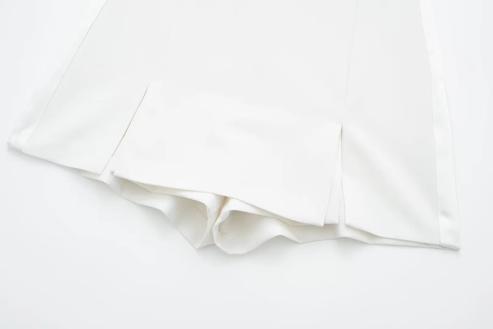 Fashion White Blended Slit Paneled Culottes,Shorts