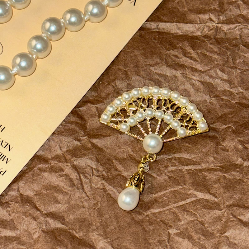 Fashion Gold Alloy Diamond And Pearl Fan-shaped Brooch,Korean Brooches