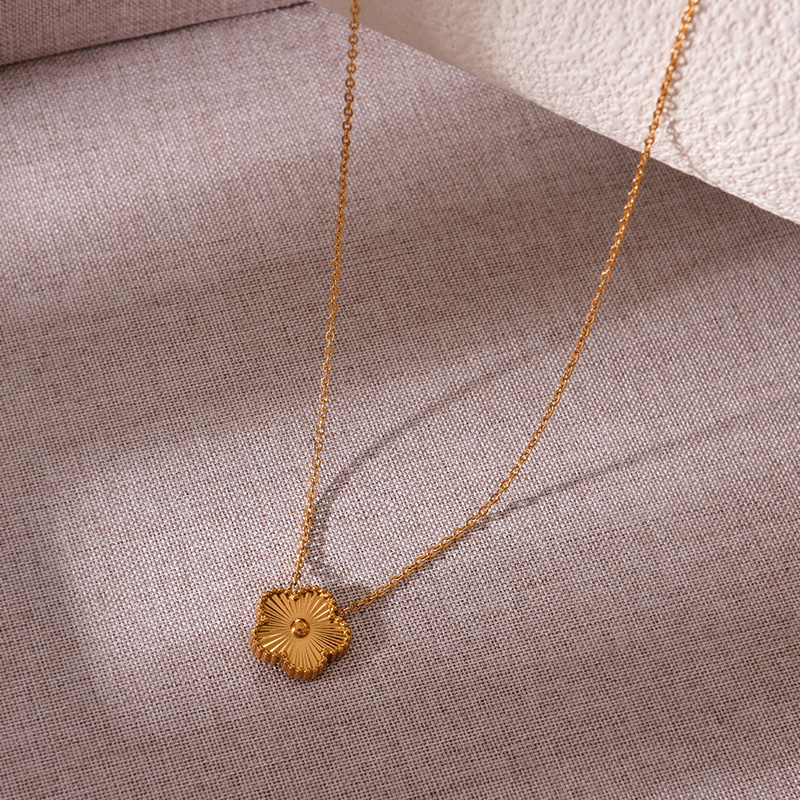 Fashion Gold Titanium Steel Flower Pendant Necklace,Necklaces